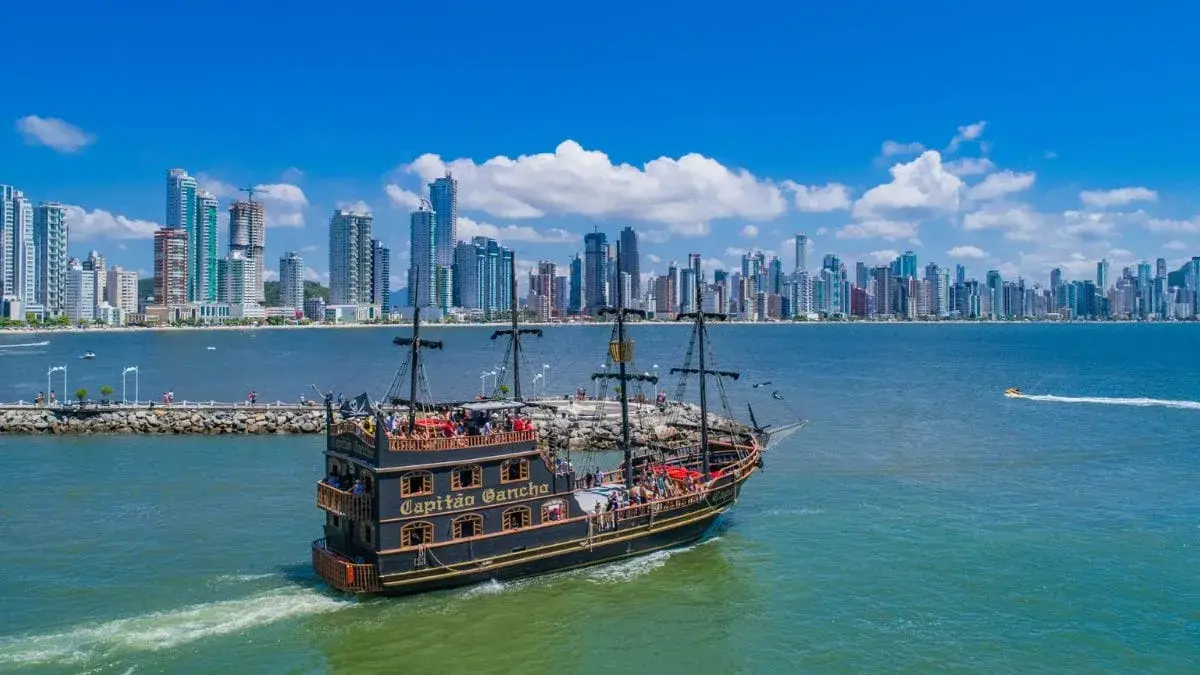 Os-ingressos-custam-entre-R-60-e-R-95-e-criancas-de-ate-5-anos-nao-pagam-Foto-Barco-Pirata